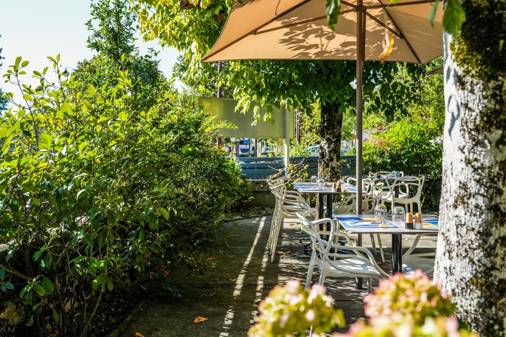 Logis Hotel & Restaurant Le Cadet De Gascogne Saint-Justin  Екстер'єр фото