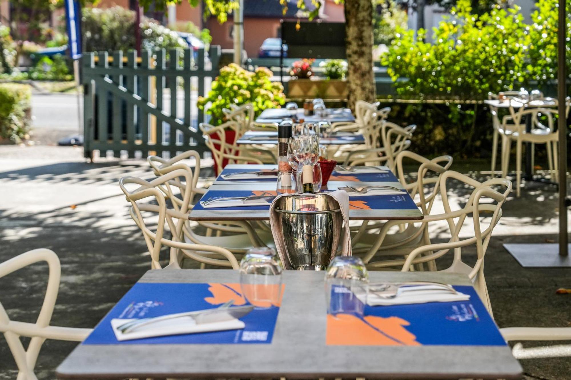 Logis Hotel & Restaurant Le Cadet De Gascogne Saint-Justin  Екстер'єр фото