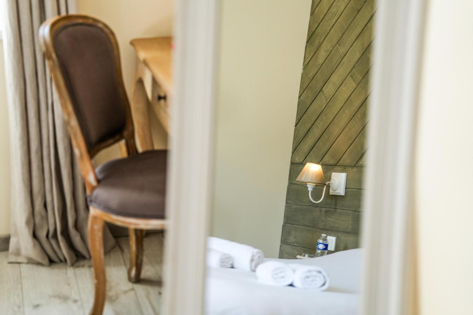 Logis Hotel & Restaurant Le Cadet De Gascogne Saint-Justin  Екстер'єр фото